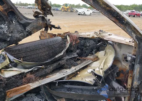 2023 Tesla Model Y Rwd from USA, damaged, VIN 7SAYGDED2PF946309